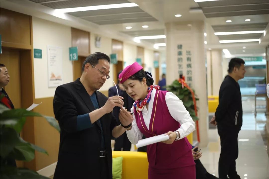 江门24小时套医保卡(北京医保卡使用指南)